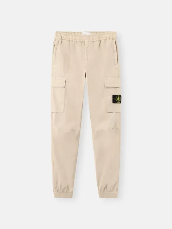 Pantaloni cargo dalla vestibilità regolare e affusolata con tasche con cerniera.