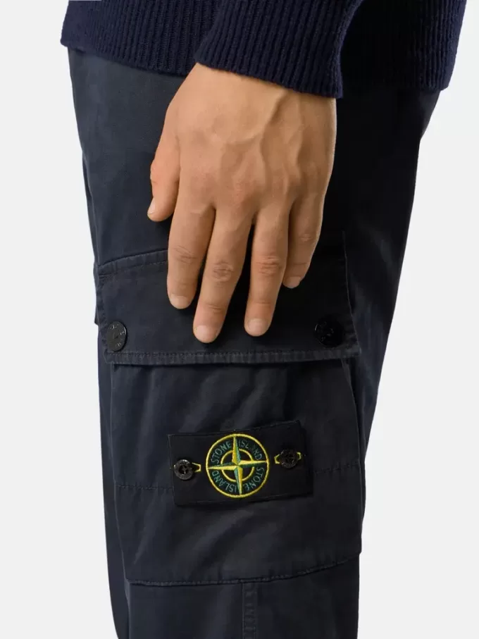 Pantaloni cargo slim fit con tasche con zip Pantaloni cargo slim fit con tasche con zip