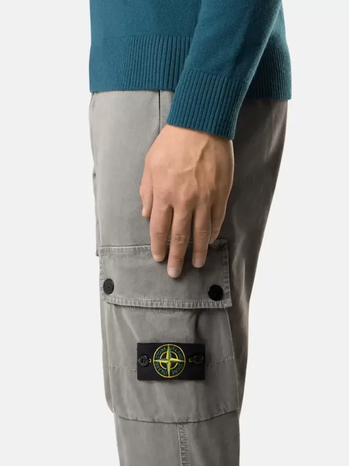 Pantaloni cargo slim fit con tasche con zip Pantaloni cargo slim fit con tasche con zip