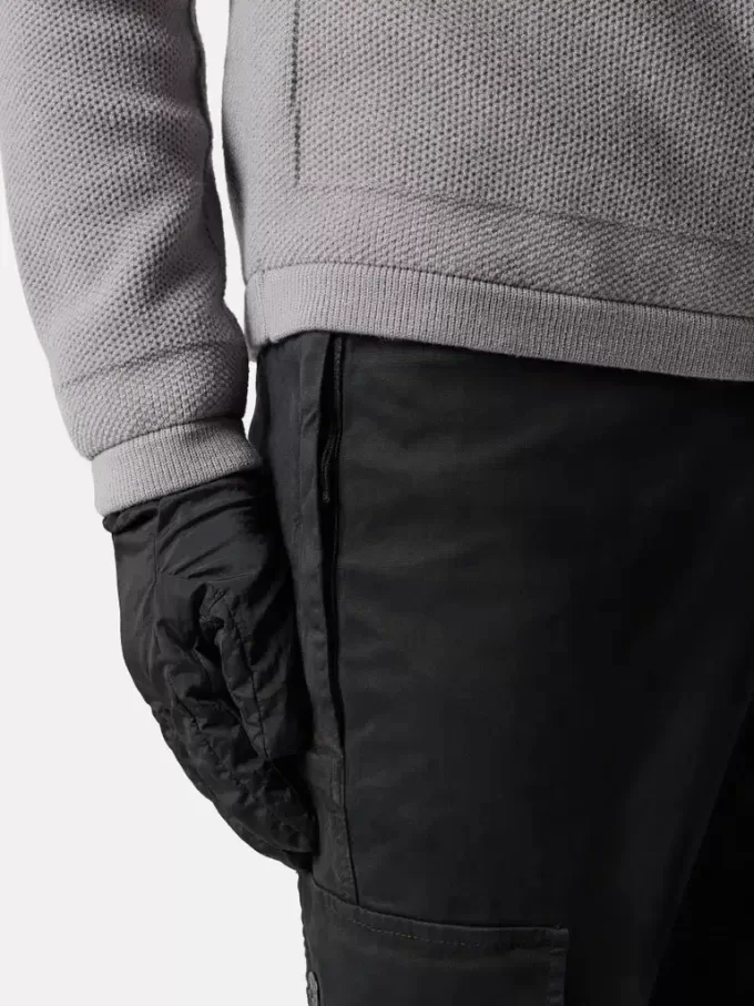Pantaloni cargo slim fit con tasche con zip Pantaloni cargo slim fit con tasche con zip