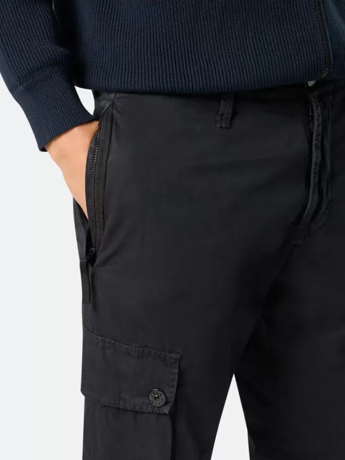 Pantaloni cargo slim fit con tasche con zip Pantaloni cargo slim fit con tasche con zip