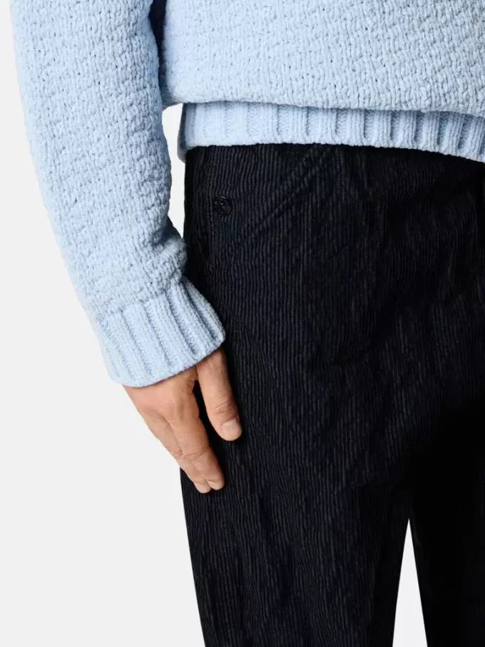 Pantaloni dalla vestibilità morbida con tasche multiple Pantaloni dalla vestibilità morbida con tasche multiple