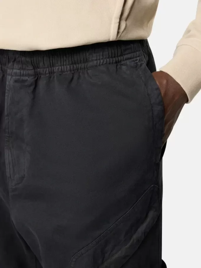 Pantaloni della tuta dal taglio ampio con tasche con bottone a pressione e cerniera Pantaloni della tuta dal taglio ampio con tasche con bottone a pressione e cerniera