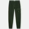 Pantaloni della tuta dalla vestibilità regolare con tasca a soffietto sulla gamba.