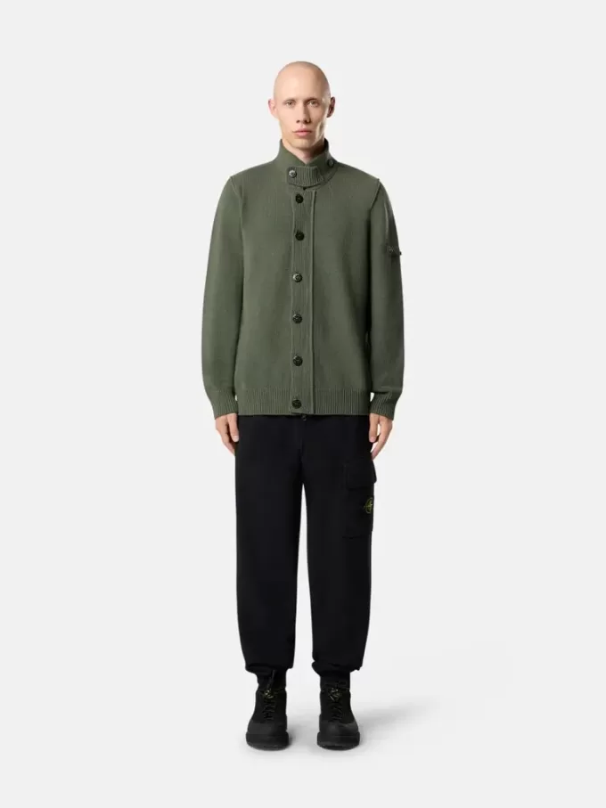 Pantaloni della tuta dalla vestibilità regolare con tasca a soffietto sulla gamba. Pantaloni della tuta dalla vestibilità regolare con tasca a soffietto sulla gamba.