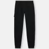 Pantaloni della tuta dalla vestibilità regolare con tasca a soffietto sulla gamba. Pantaloni della tuta dalla vestibilità regolare con tasca a soffietto sulla gamba.