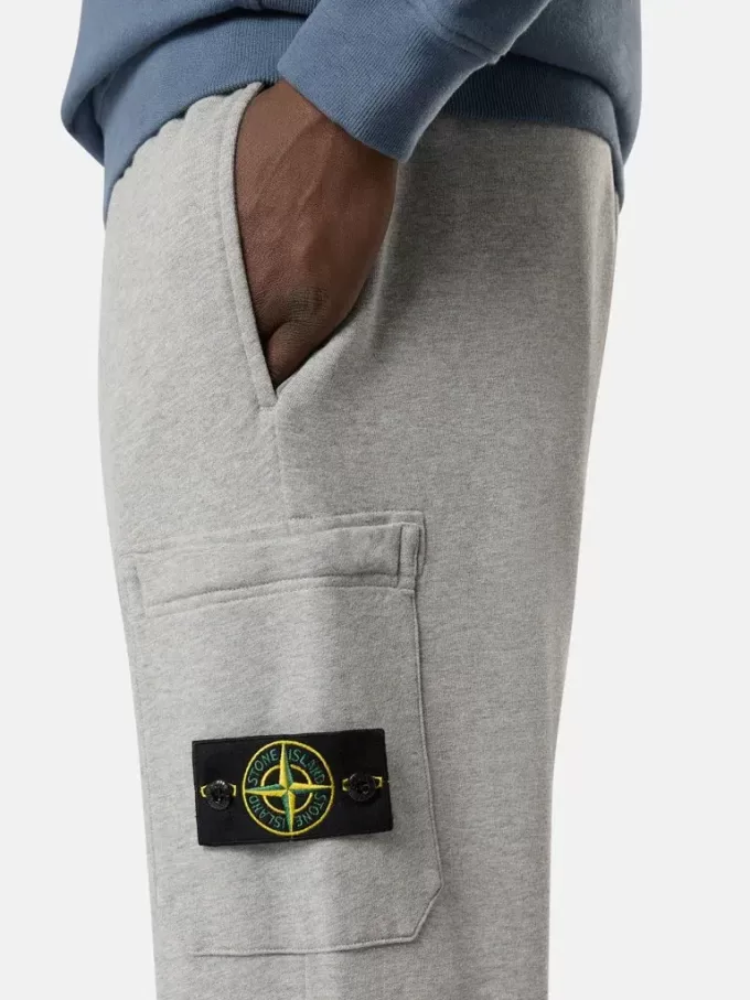 Pantaloni della tuta slim fit con tasche e coulisse in vita Pantaloni della tuta slim fit con tasche e coulisse in vita