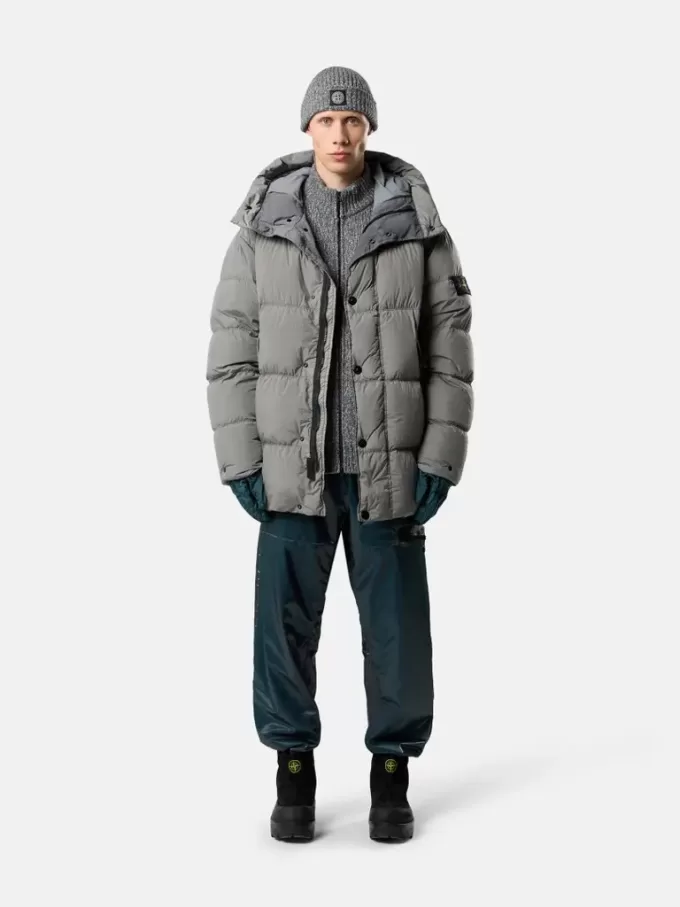 Parka imbottito con cappuccio e protezione antivento Parka imbottito con cappuccio e protezione antivento