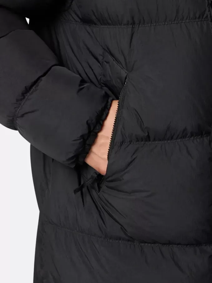 Parka imbottito con cappuccio e protezione antivento Parka imbottito con cappuccio e protezione antivento