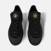 Sneaker stringata con bordo in gomma e suola carrarmato