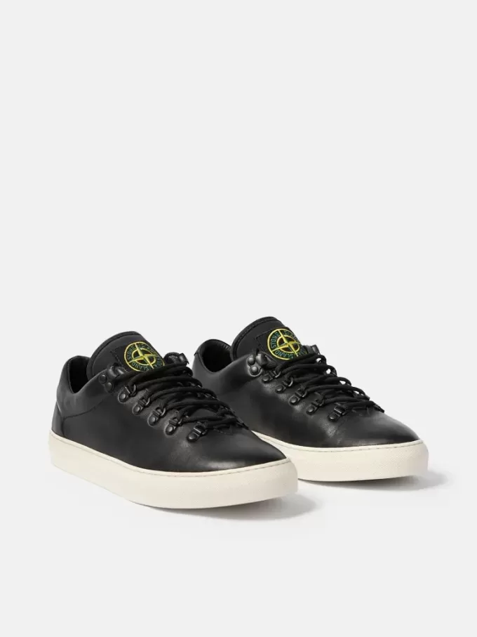 Sneaker stringata con logo Sneaker stringata con logo