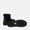 Stivaletto con suola Vibram® per l’assorbimento degli urti. Stivaletto con suola Vibram® per l’assorbimento degli urti.