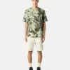 T-shirt a maniche corte con stampa “Scan Camo”. T-shirt a maniche corte con stampa “Scan Camo”.