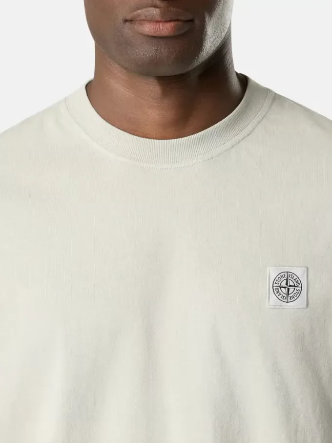 T-shirt a maniche corte dalla vestibilità regolare con patch Compass T-shirt a maniche corte dalla vestibilità regolare con patch Compass
