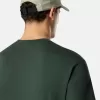 T-shirt a maniche corte dalla vestibilità regolare con patch Compass