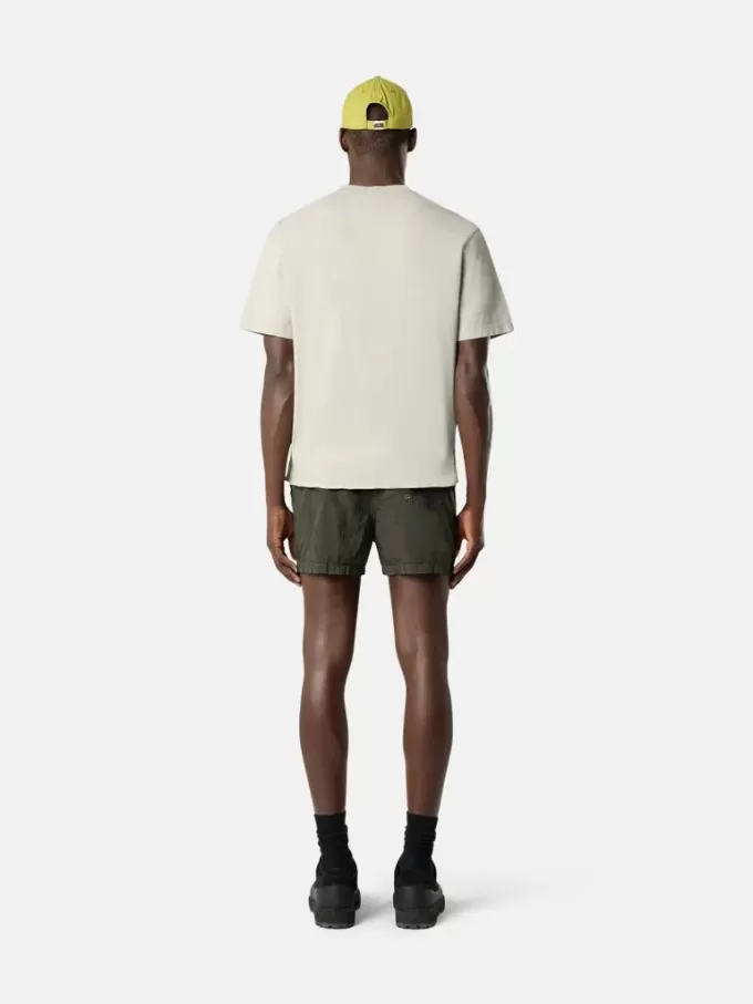 T-shirt a maniche corte dalla vestibilità regolare con patch Compass T-shirt a maniche corte dalla vestibilità regolare con patch Compass