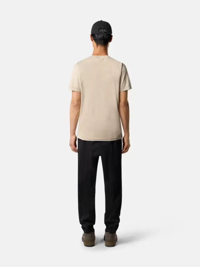T-shirt slim fit a maniche corte con patch Compass T-shirt slim fit a maniche corte con patch Compass