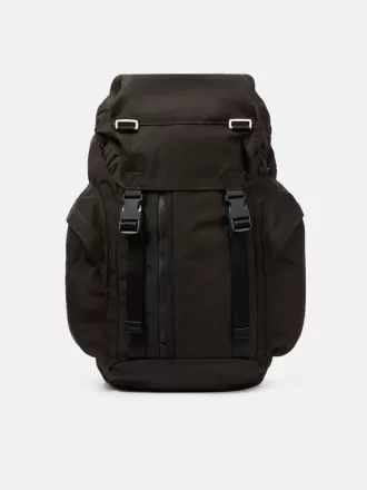 Zaino con tasche multiple e spallacci imbottiti Zaino con tasche multiple e spallacci imbottiti